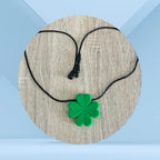 collier trèfle vert ouvert