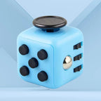 Fidget Cube TDAH coloris bleu, cube anti-stress à 6 faces pour occuper les mains