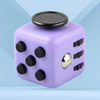Fidget Cube TDAH coloris violet, cube anti-stress à 6 faces pour occuper les mains