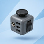 Fidget Cube TDAH coloris noir et gris, cube anti-stress à 6 faces pour occuper les mains